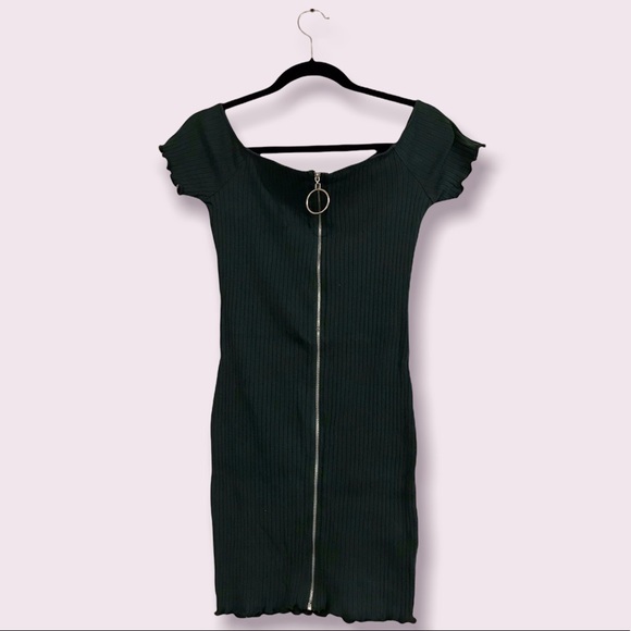 👗3/$20.00 SALE‼️ Heart & Hips Women’s Dark Green Off shoulder minidress size L - Picture 8 of 8